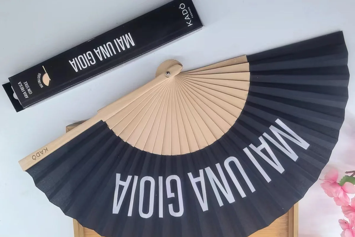 Shipping Custom Folding Fans in Bulk